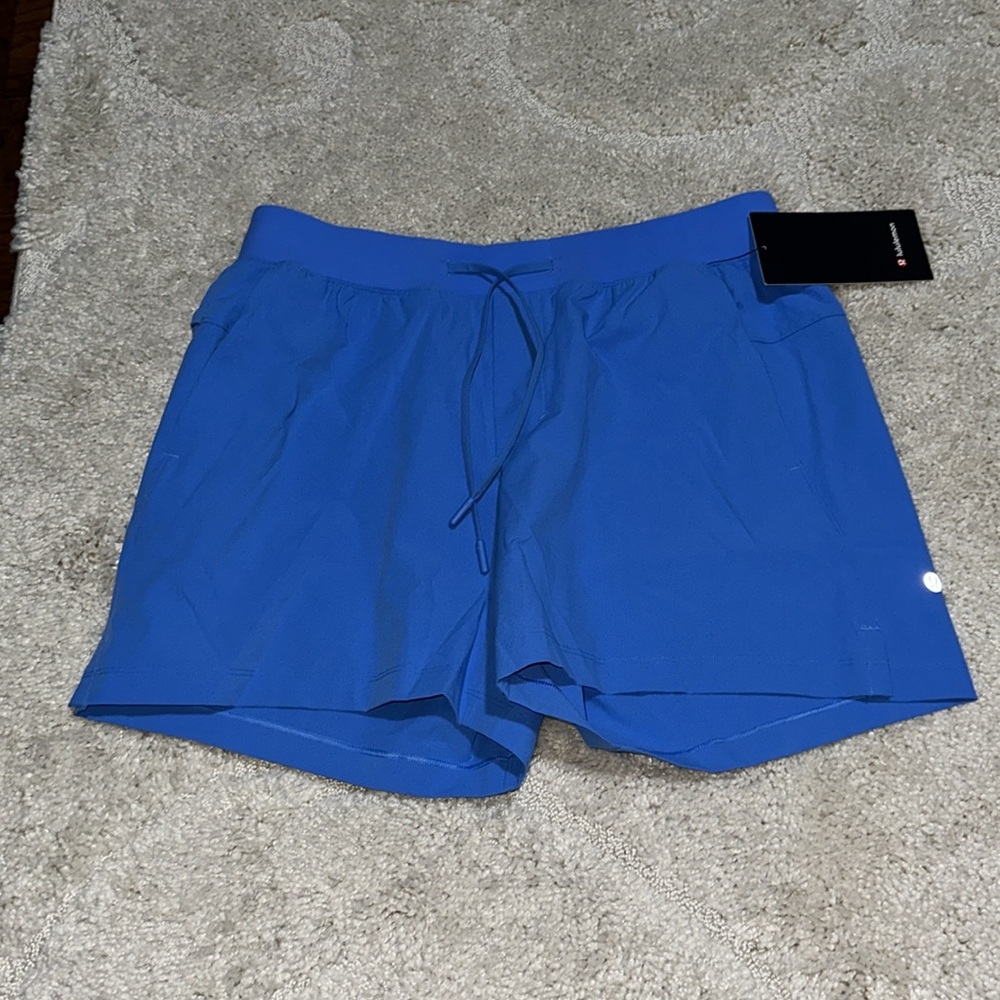 Lululemon Short 5” *LL - Picture 2 of 5